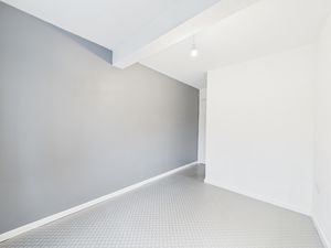 Photo 17- click for photo gallery